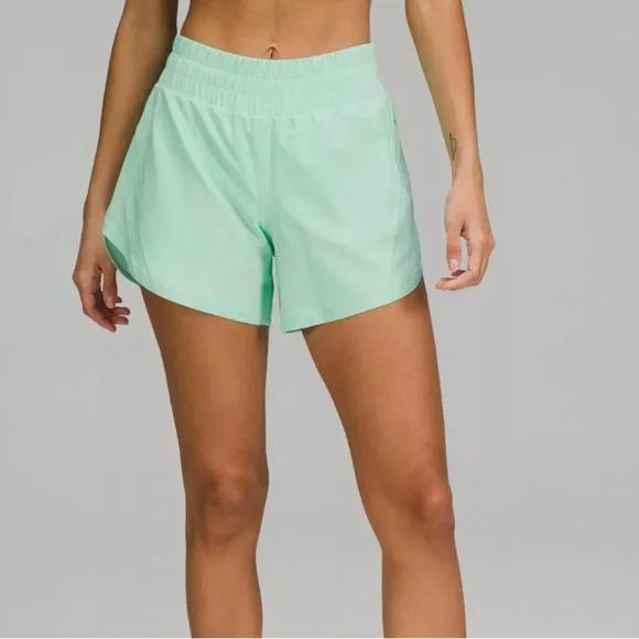 Lululemon Track That Mid Rise Line 5” in Wild Mint - Picture 2 of 4
